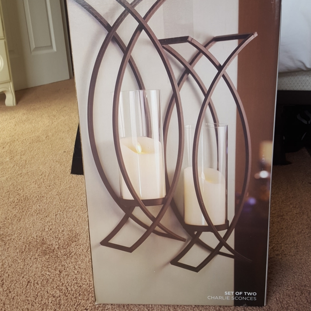 Kirkland Charlie 2 wall sconces